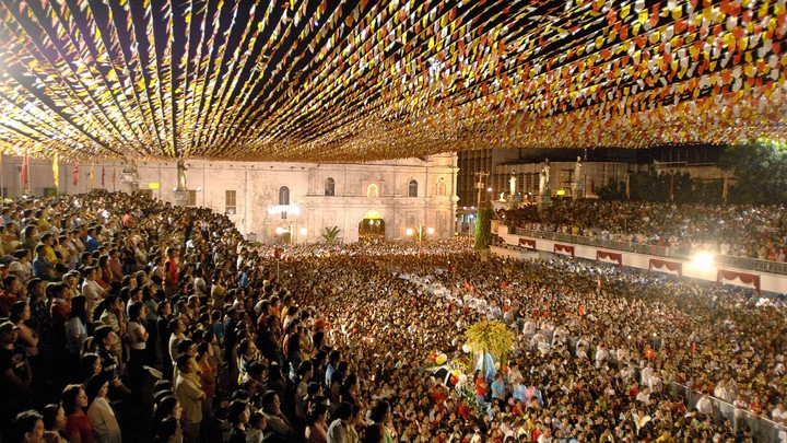 A mass at the Santo Niño Basilica in Cebu City.