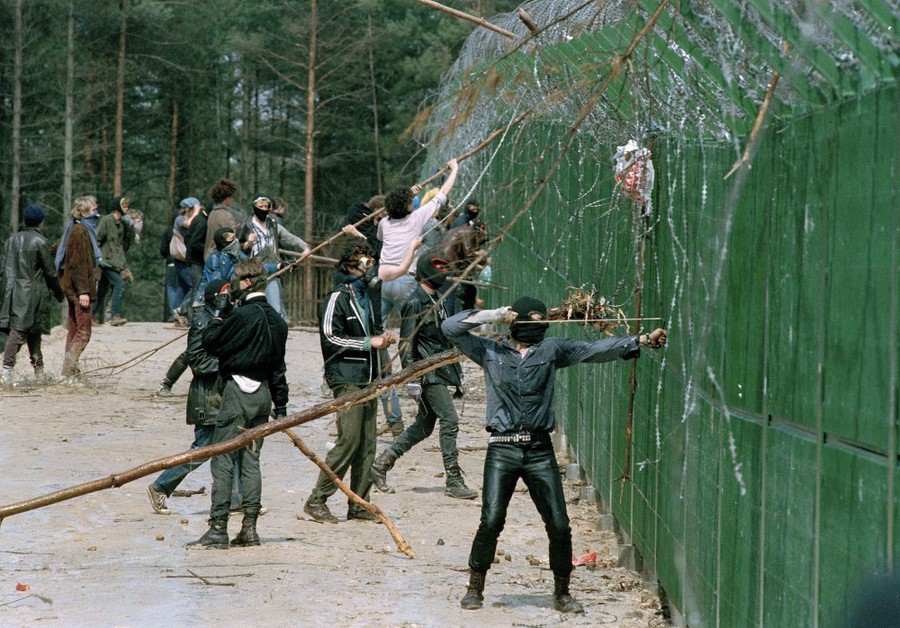 30 Years Ago: A Look Back at 1986 - The Atlantic