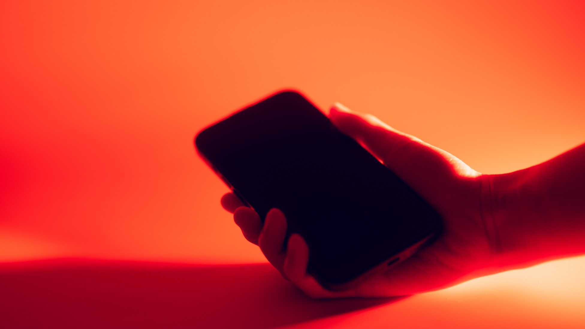 Even Good Friends Can Be Bad Texters - The Atlantic