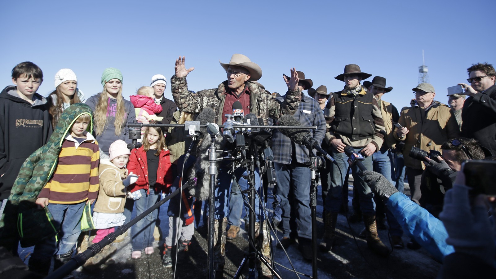 Oregon Standoff Ammon and Ryan Bundy and Jon Ritzheimer