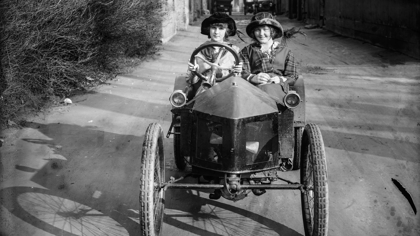 Driverless Cars of the 1920s - The Atlantic