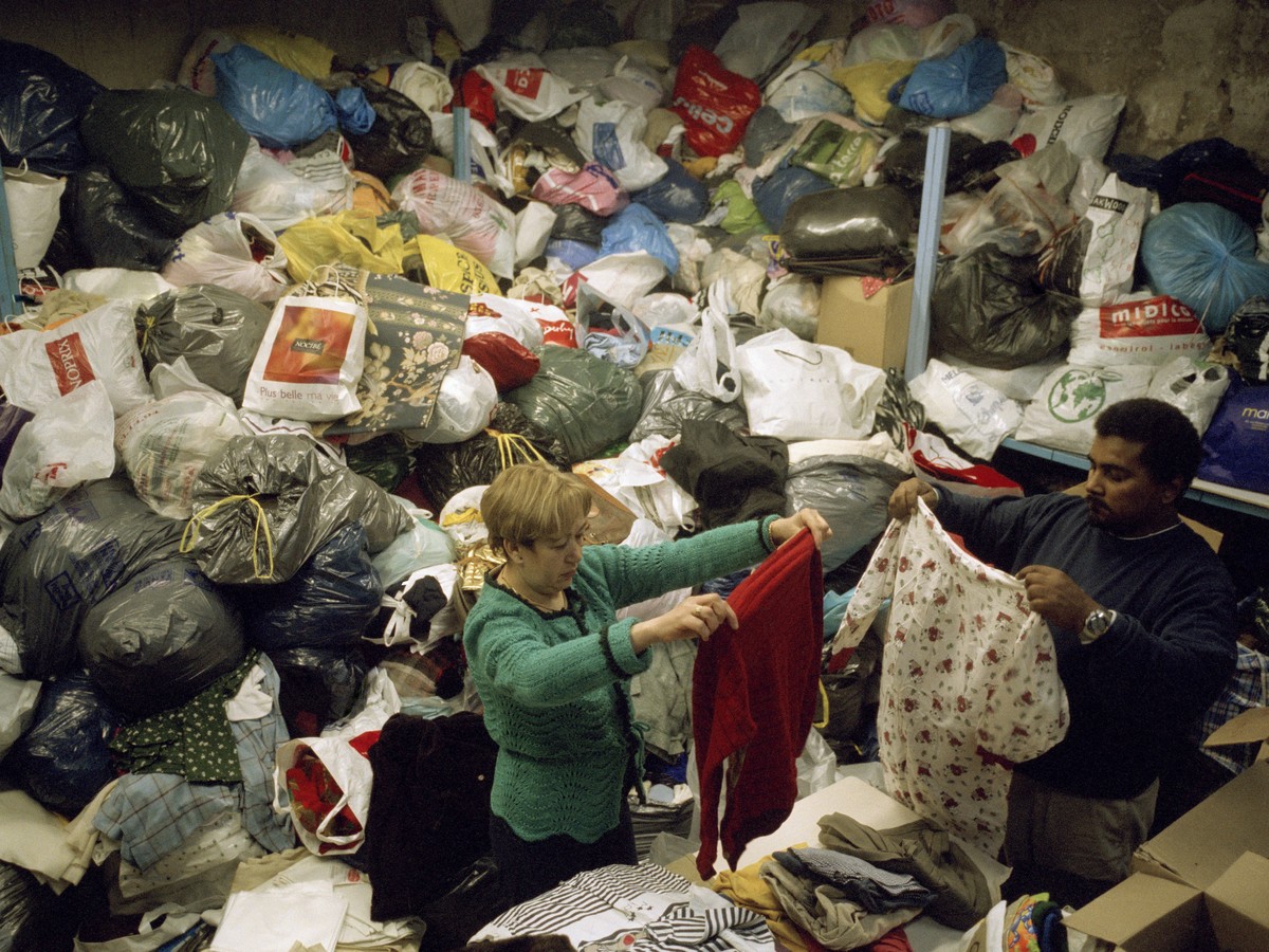 Old clothes are nearly impossible to recycle. What if you could throw