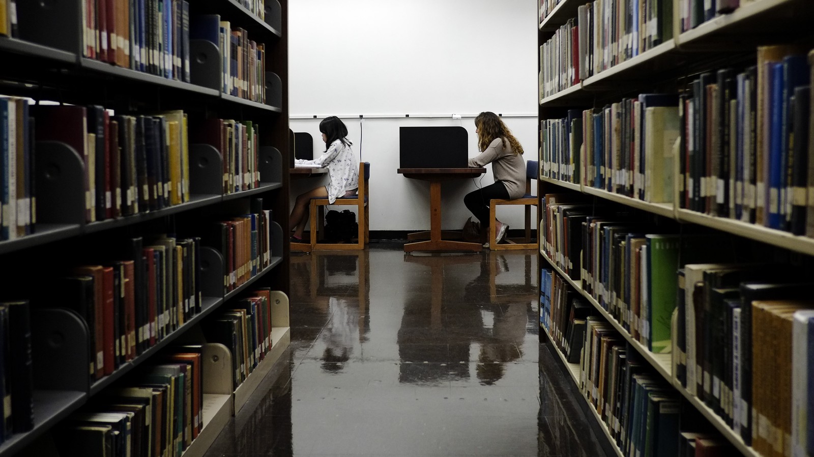 College Students Don't Want Fancy Libraries - The Atlantic