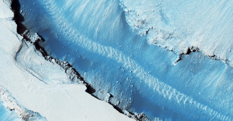 Mars Doesn’t Look So Dead After All
