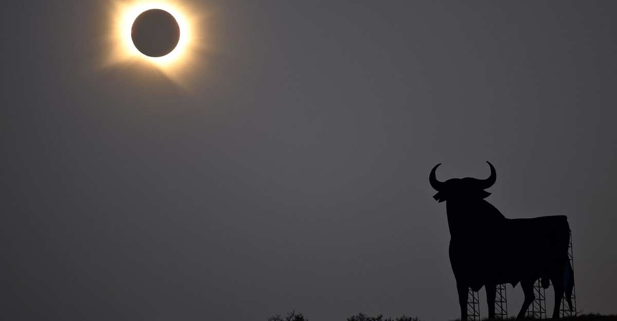 https://cdn.theatlantic.com/thumbor/ZaWyrq-O5303WJsLwqZv1oqiiI4=/11x488:7950x4623/1200x625/media/img/mt/2026/08/a01_G_2289700700/original.jpg