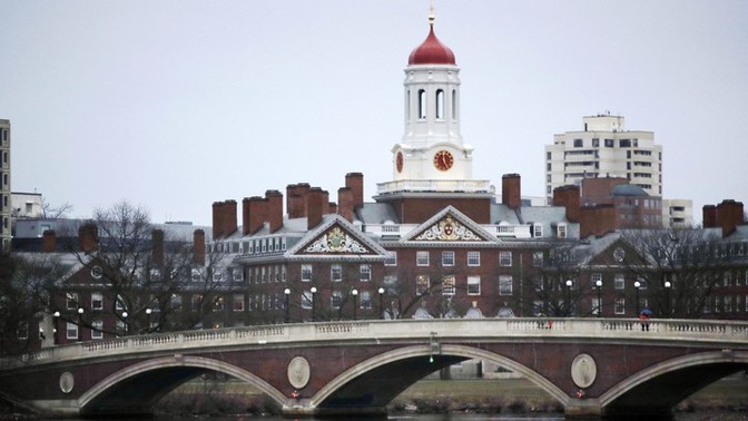 Elite Colleges Constantly Tell Low-Income Students That They Do Not Belong