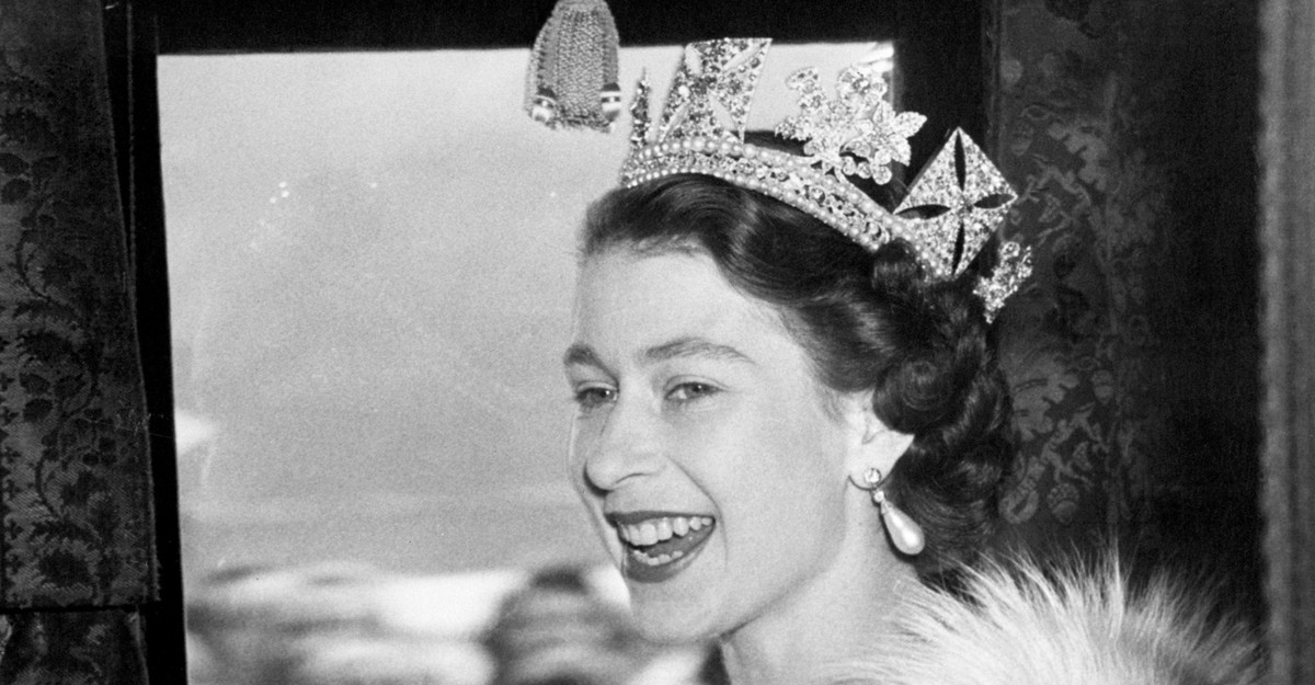 NextImg:The Queen of the World