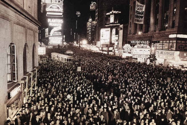 A photo of Times Square on the 1940 election night