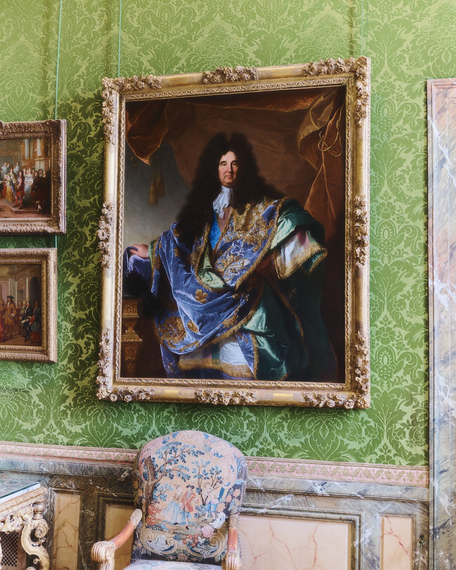 Picture of paintings at the Palace of Versailles
