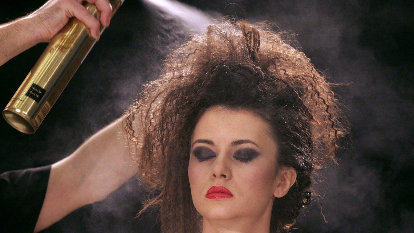How Dry Shampoo Can Cause Hair Loss - The Atlantic