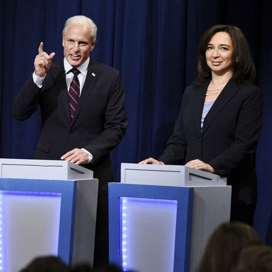 SNL' Premiere: Maya Rudolph, Woody Harrelson Steal the ...