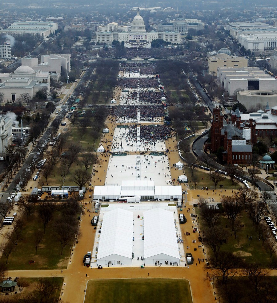 Inauguration 2017 Attendance A Photographic Fact Check The Atlantic