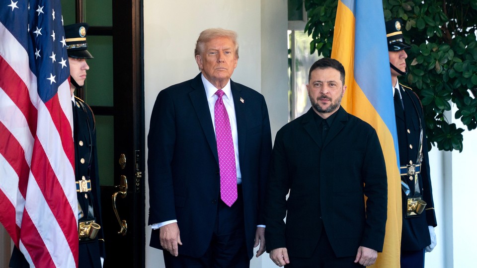 A photo of Zelensky and Trump outside of the White House.