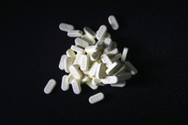 A pile of oxycodone pills