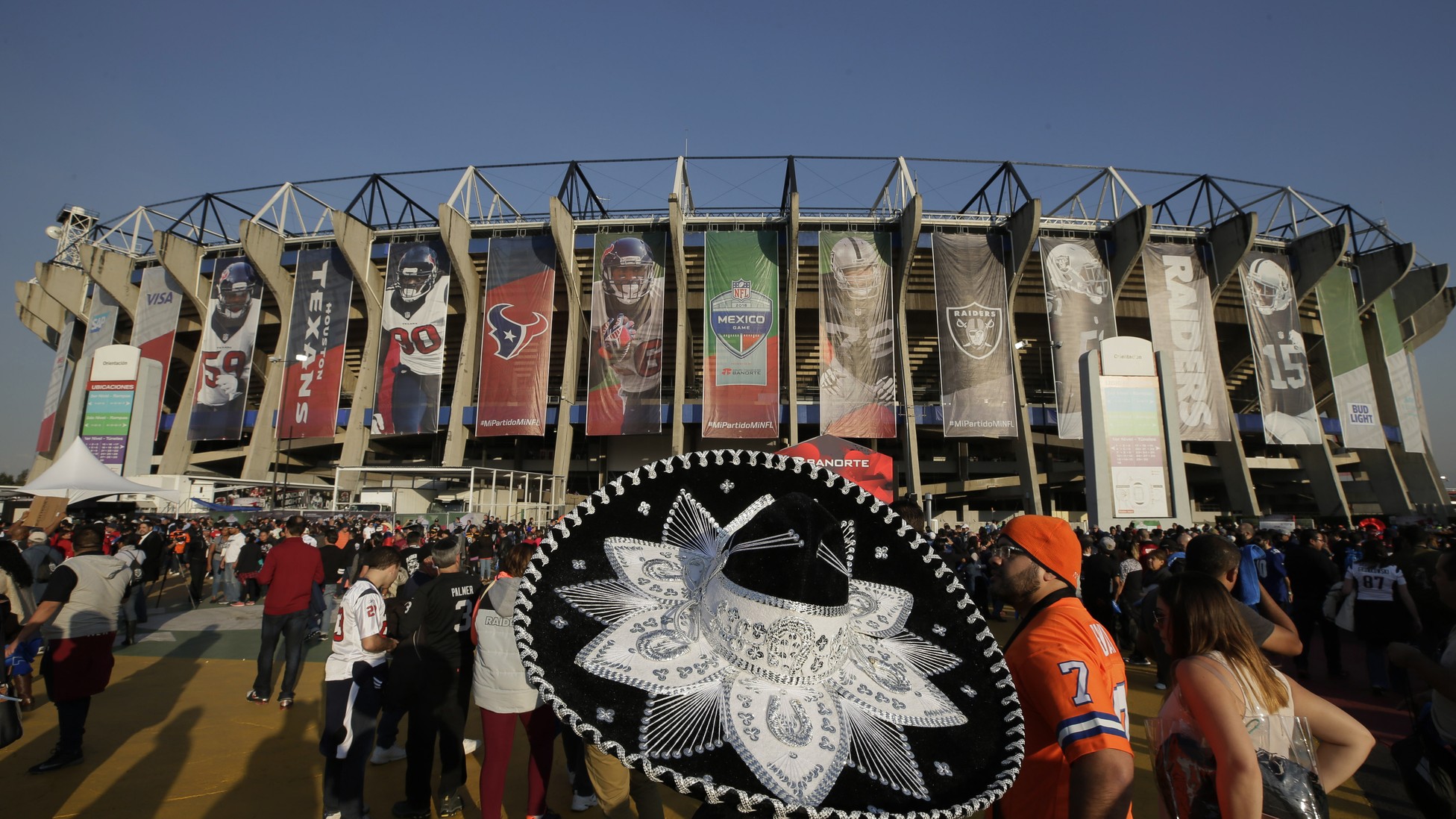 The NFL’s Experiment in Mexico City The Atlantic