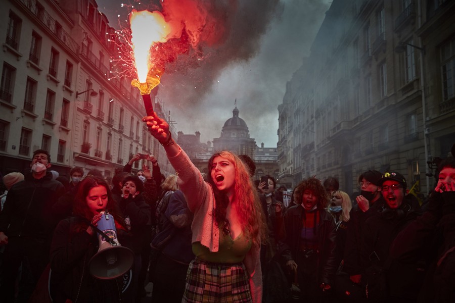 foto-van-de-maand-maart-2021-protest-frankrijk-tegen-global-security-wet