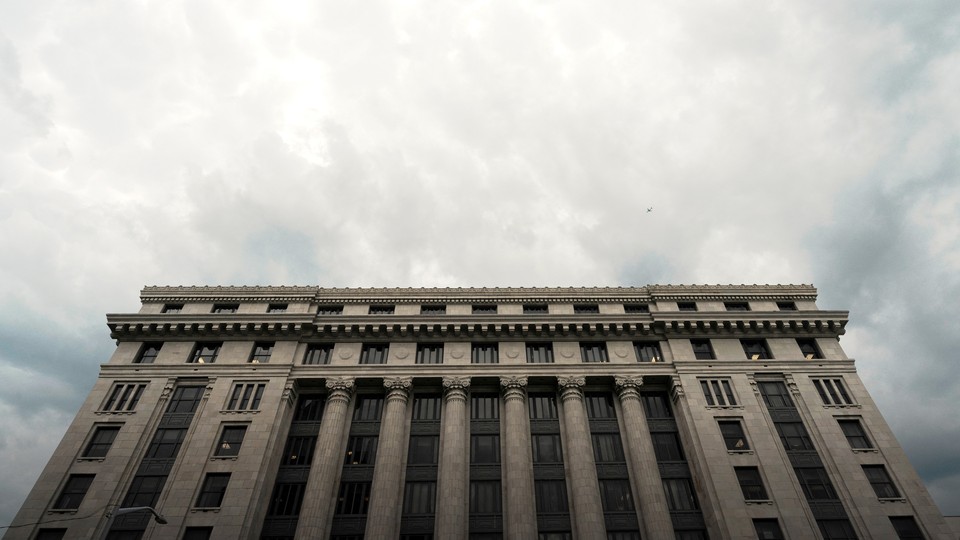 A photo of a courthouse