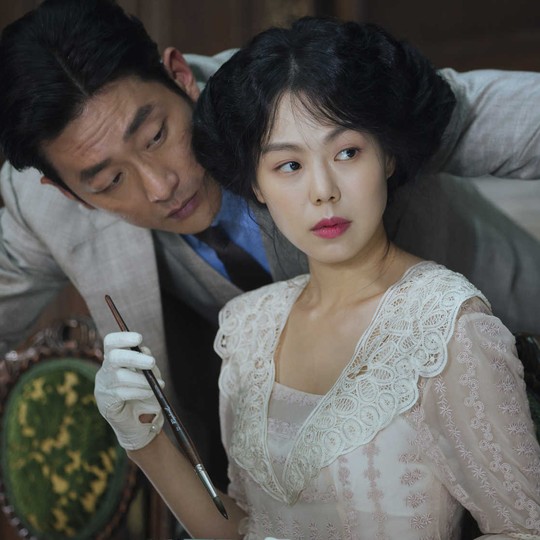 Review: Park Chan-wook's 'The Handmaiden' Is a True Cinematic Masterpiece -  The Atlantic