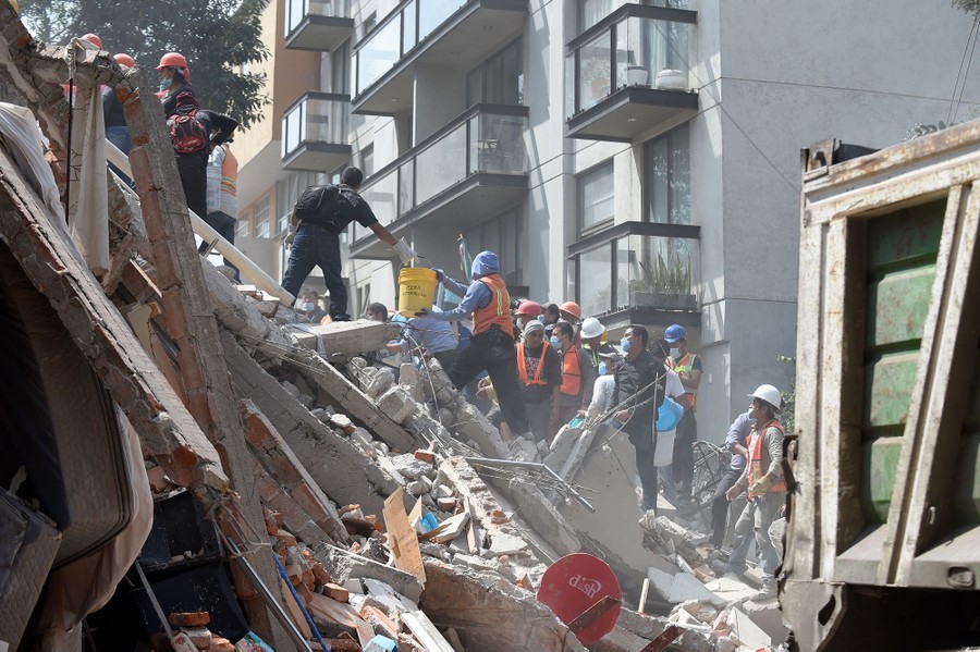 Photos of the Earthquake in Mexico City - The Atlantic