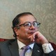 Picture of Gustavo Petro sitting down