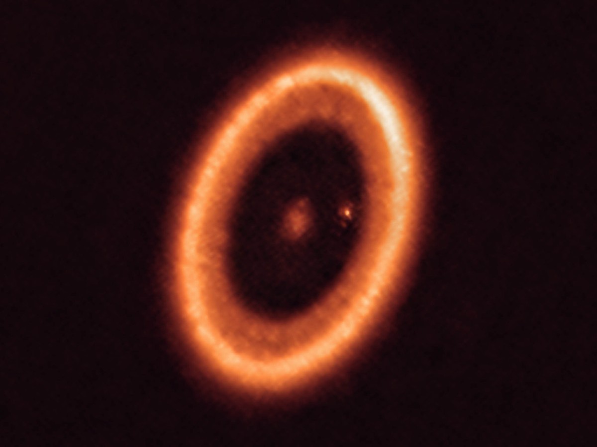 Dust Around an Exoplanet Could Become Moons - The Atlantic
