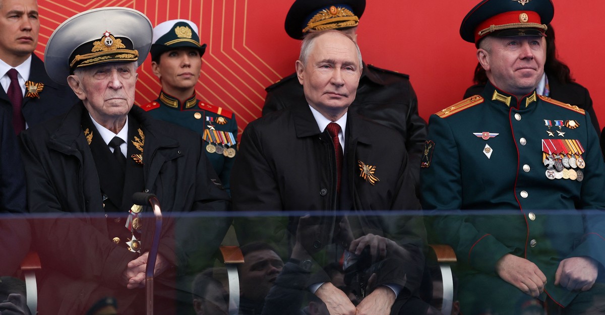 https://cdn.theatlantic.com/thumbor/eMGuXoJV-RkmTE0NAtF8svu3748=/0x101:4742x2571/1200x625/media/img/mt/2026/05/2026_04_11_The_War_Comes_Home_to_Moscow-1/original.jpg