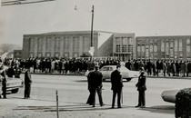 In 1963, residents crowded Ocean Avenue, in front of Malverne High School, to protest plans to integrate Malverne's public schools.