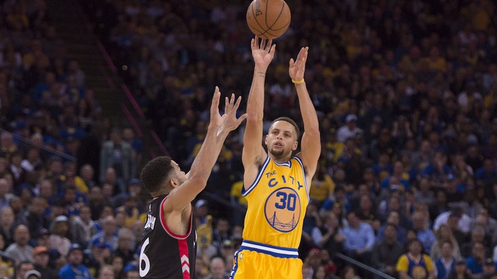 Stephen Curry produces his best NBA Finals game in act of defiance - Yahoo  Sports