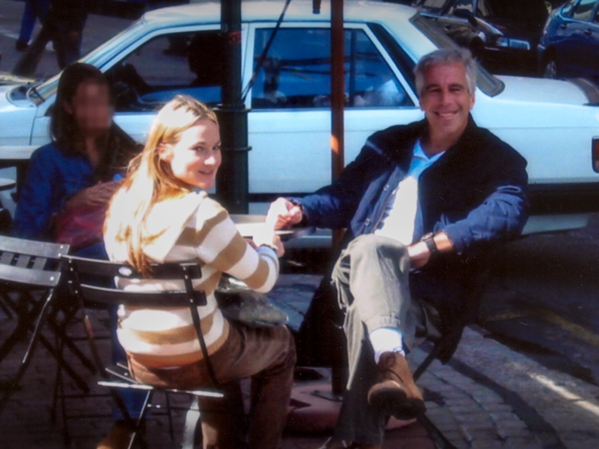 Netflix S Jeffrey Epstein Filthy Rich Review The Atlantic