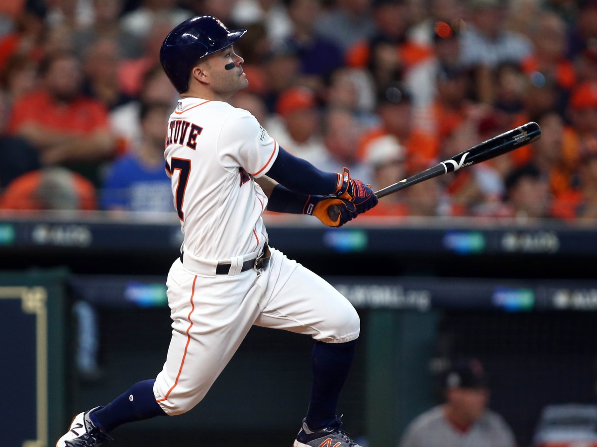 How tall is Jose Altuve? Astros' diminutive star making MLB