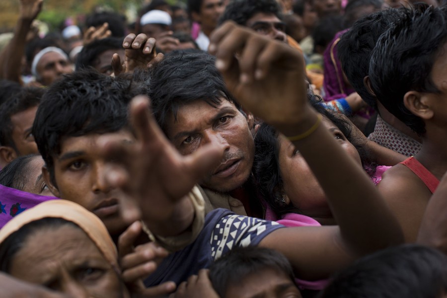 Thousands Of Rohingya Muslims Flee Violence In Burma The Atlantic