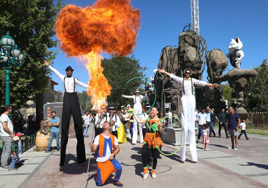 Wonderland Abandoned The Swift Fall of “Europe's Biggest Theme Park