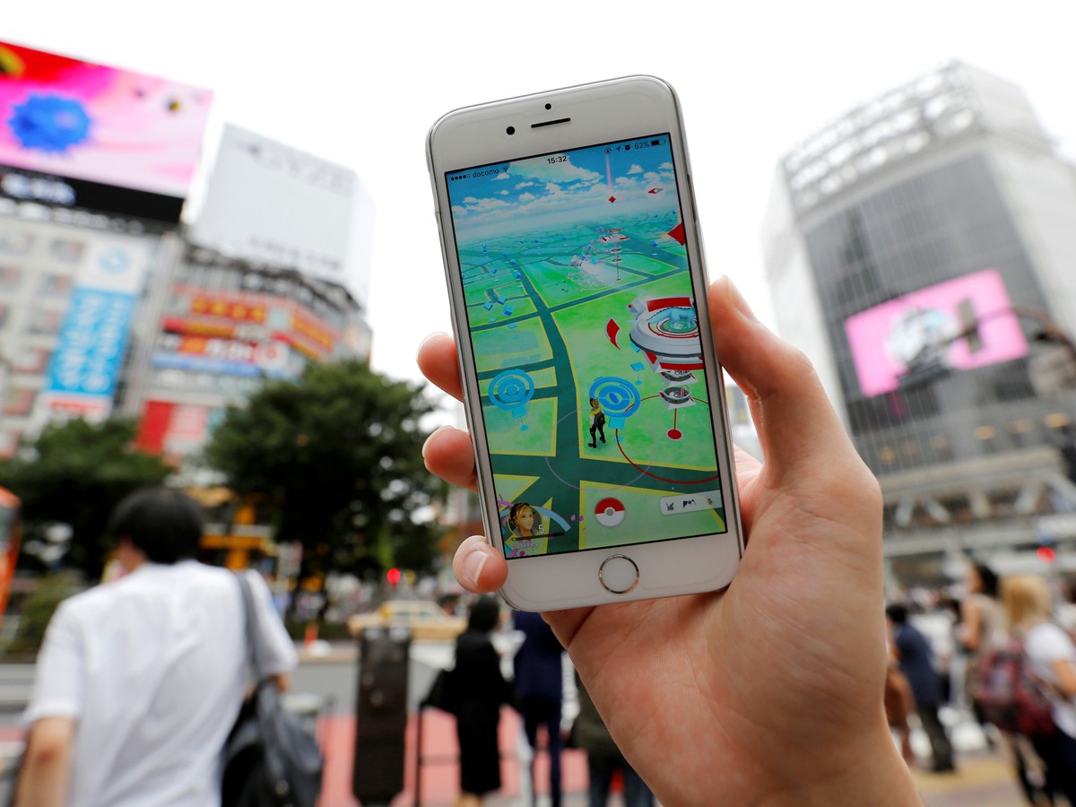 FUNG BUSINESS INTELLIGENCE - Pokemon Go Craze: How Does Augmented Reality  Influence Asia Retail?