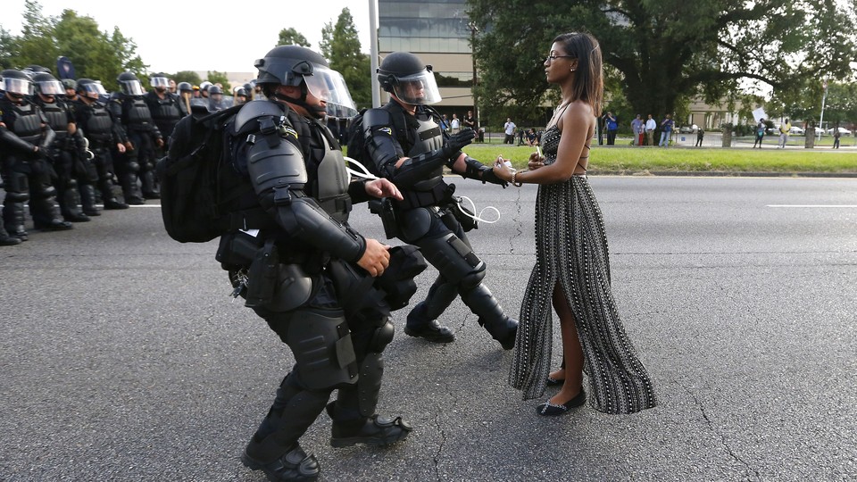 A Remarkable Photo Of A Protestor In Baton Rouge Louisiana The Atlantic