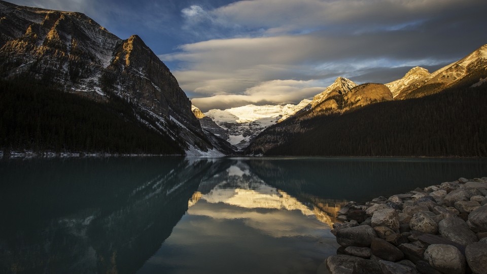 A picture of Lake Louise in the Canadian Rocky Mountains