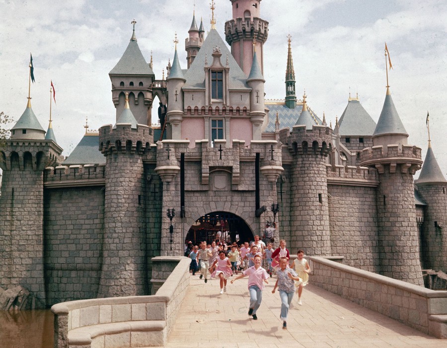 Opening Day at Disneyland: Photos From 1955 - The Atlantic
