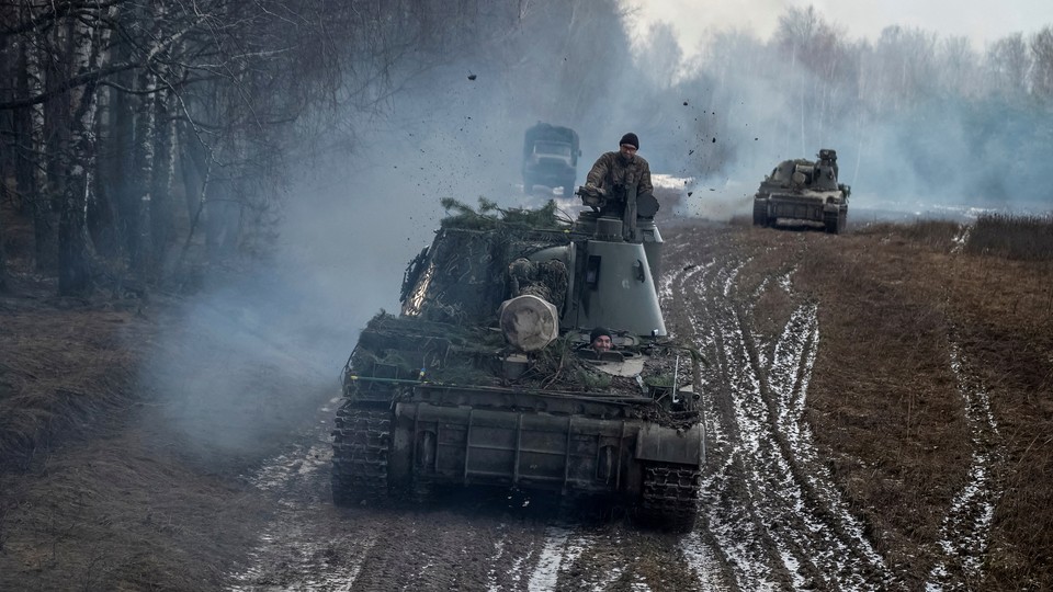 Tanks maneuvering in Ukraine