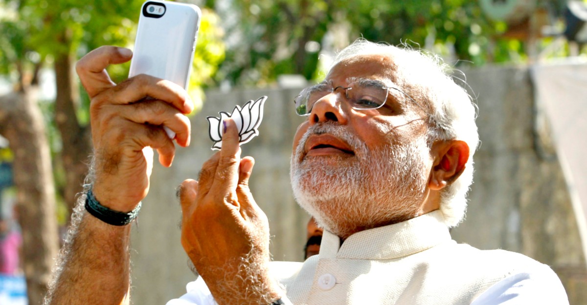 NextImg:India's Prime Minister Is Addicted to His iPad Too