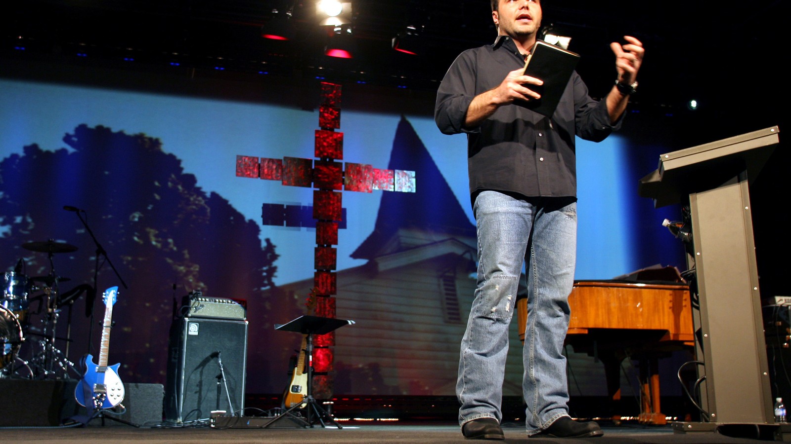 Can Megachurches Deal With Mega Money in a Christian Way? - The Atlantic