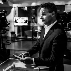Chris Licht in studio