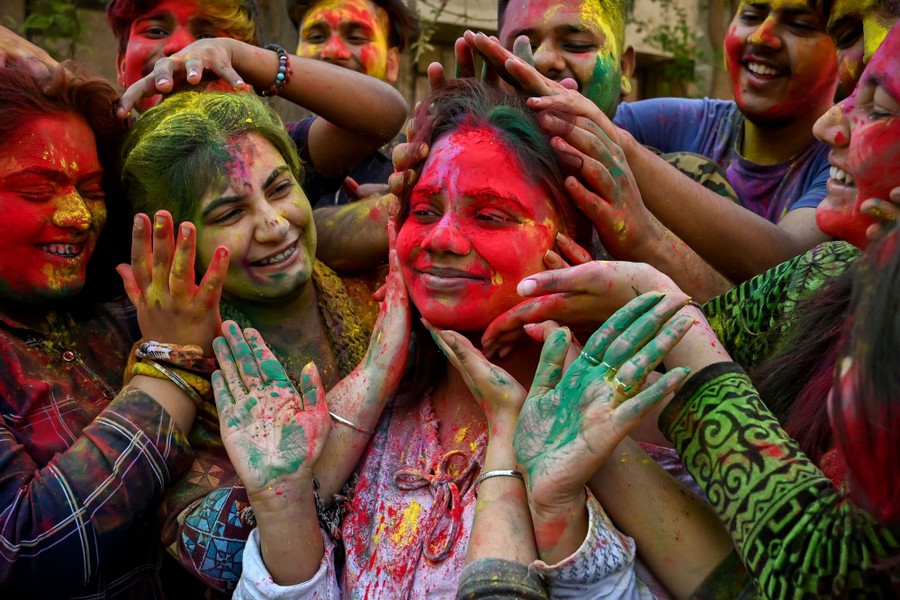 Holi India 2023 - Celebrate the Festival of Colors - The Planet D