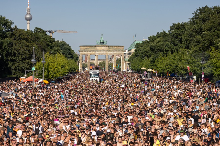 Photos of the Week: Fire Bull, Lava Flow, Ice Cave - The Atlantic