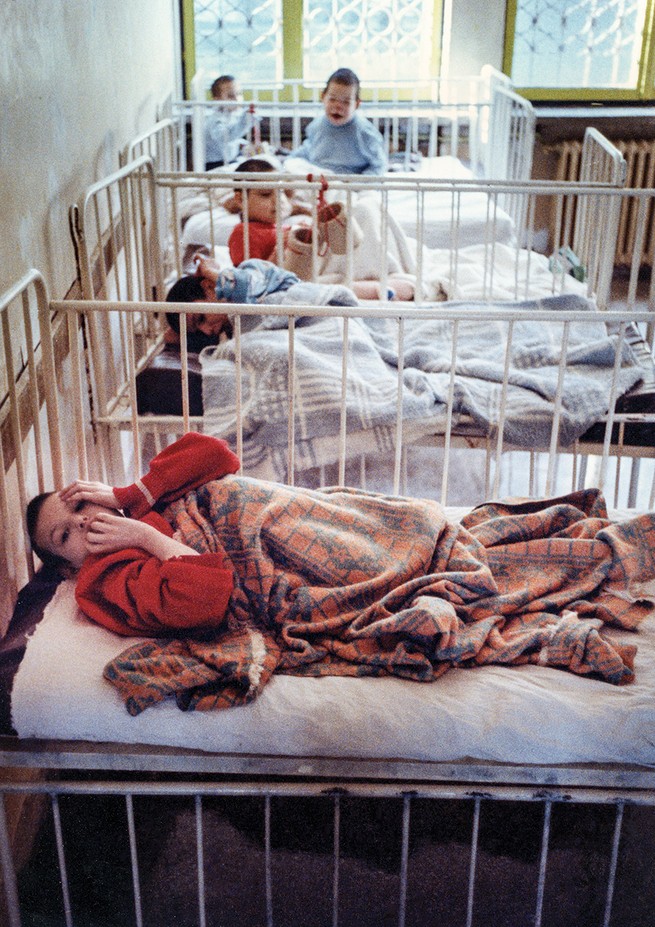 Children at the Home Hospital for Irrecoverable Children in Sighetu Marmaţiei, Romania, in September 1992