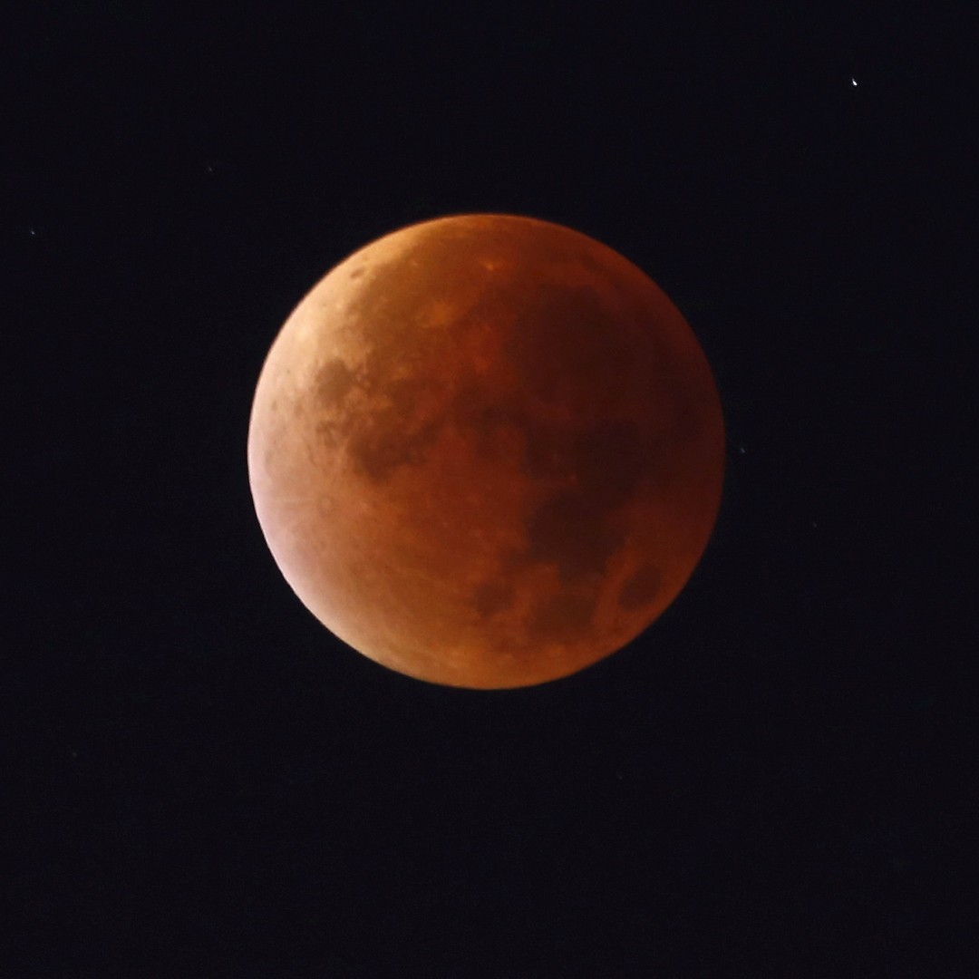 The Astrologer Who Coined the Term 'Supermoon' Is 'Delighted ...