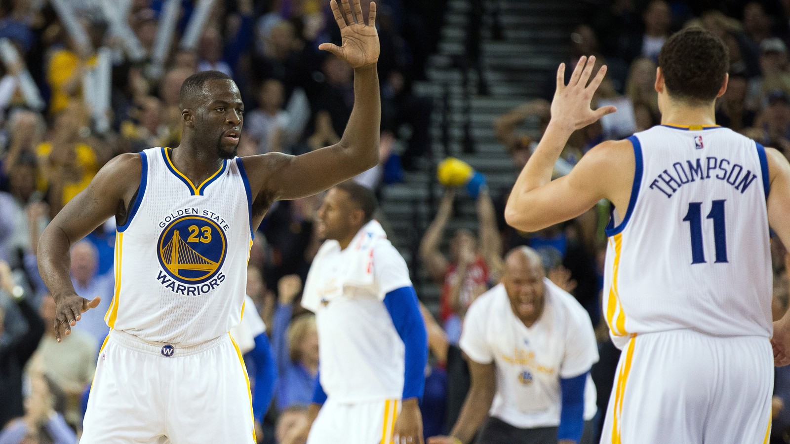 Warriors top Spurs ti tie 96 Bulls record with 72nd win