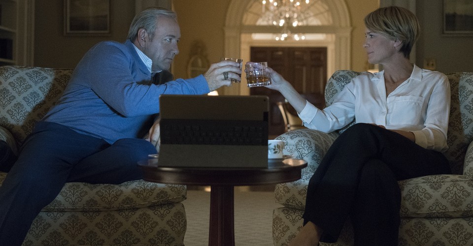 'House of Cards' Season 5, Episode 2 (Chapter 54): The Live-Binge Review - The Atlantic