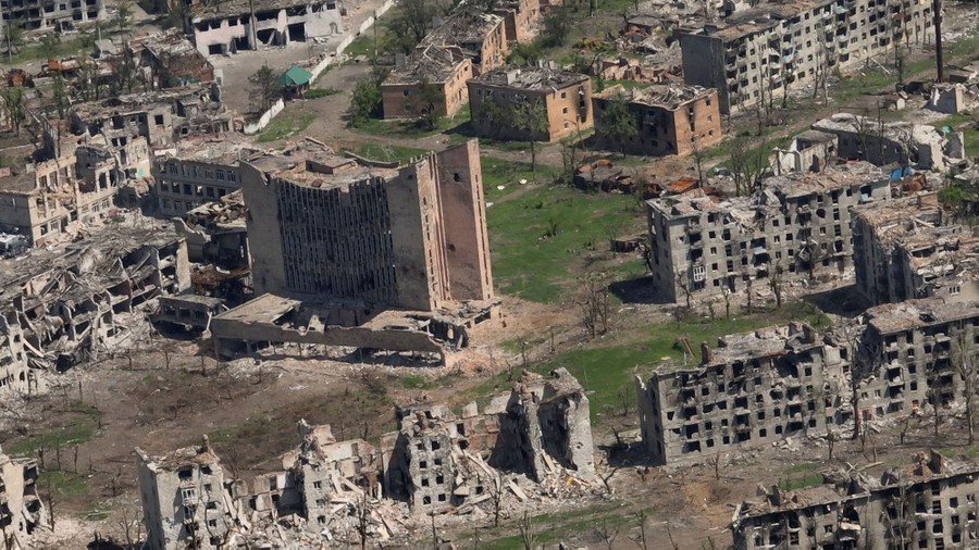 An aerial view of many destroyed buildings