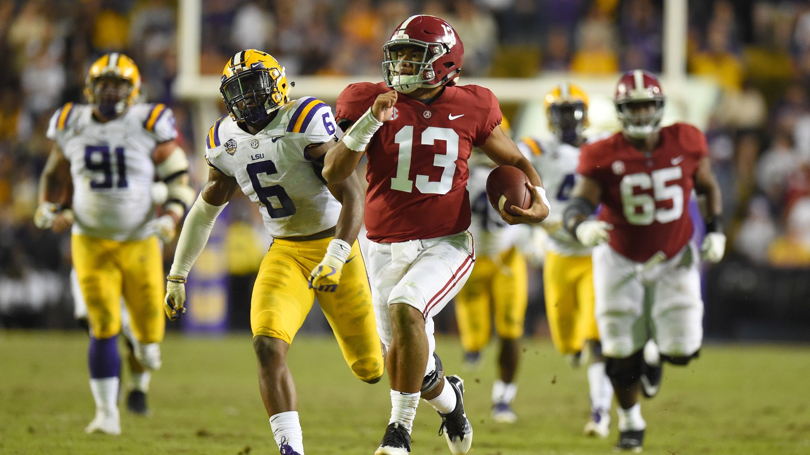 Jalen Hurts becomes first Alabama player to score touchdown in a