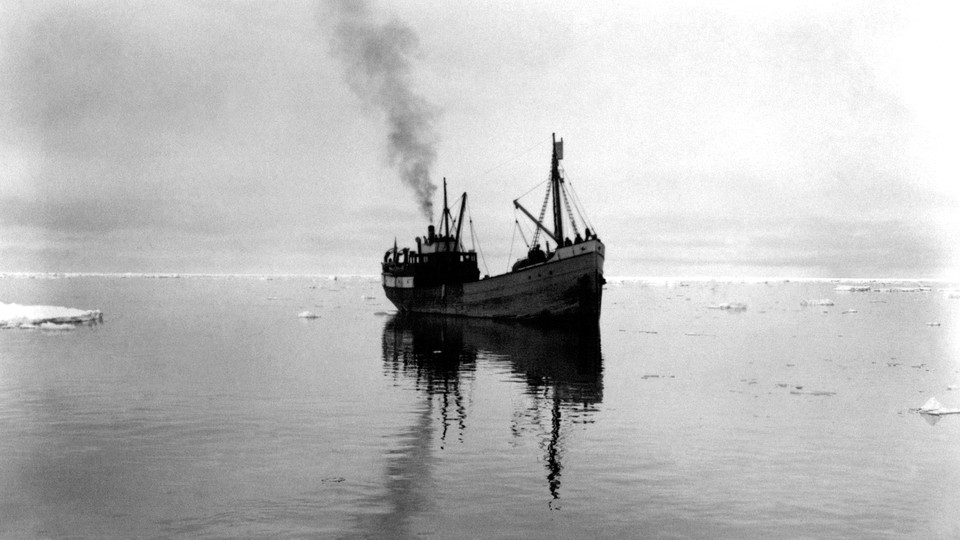 The whaling ship Hobby sailing around the Svalbard islands