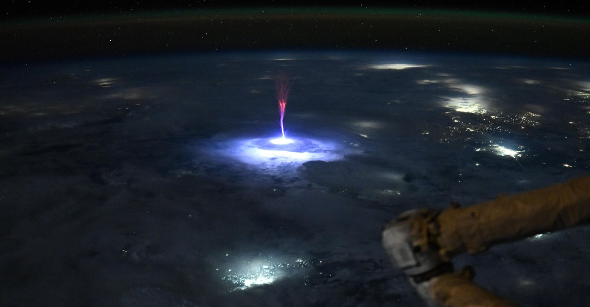 cdn.theatlantic.com image